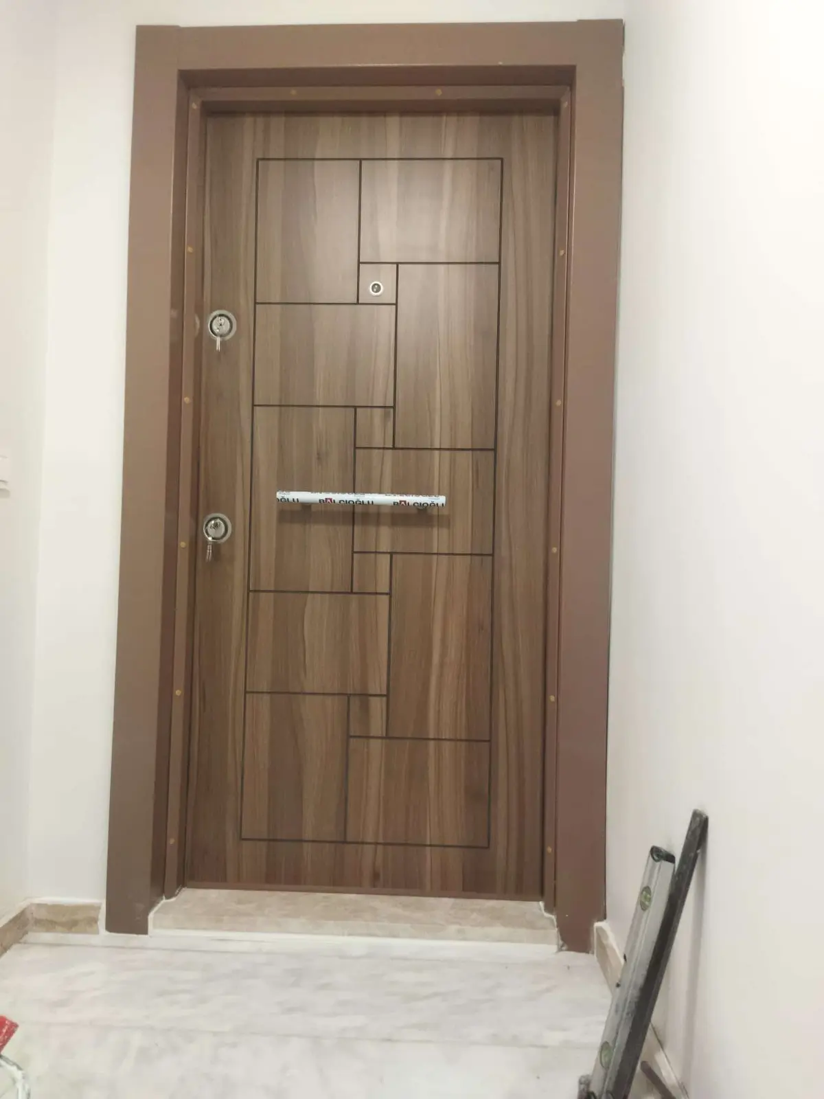 Kartal Eko Çelik Kapı 8